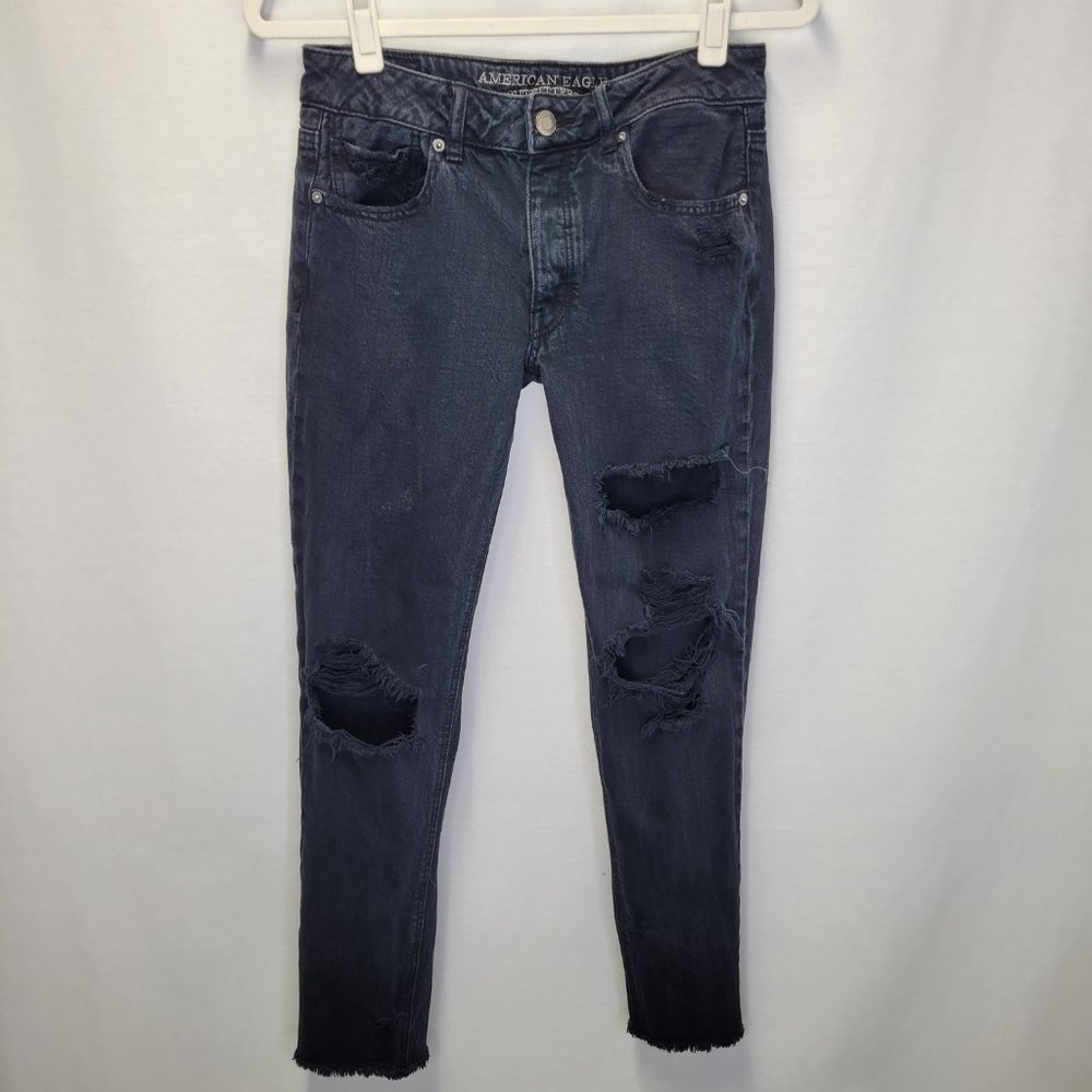 American Eagle Women's Size 2 Jeans Tomgirl Black Distressed Raw Hem